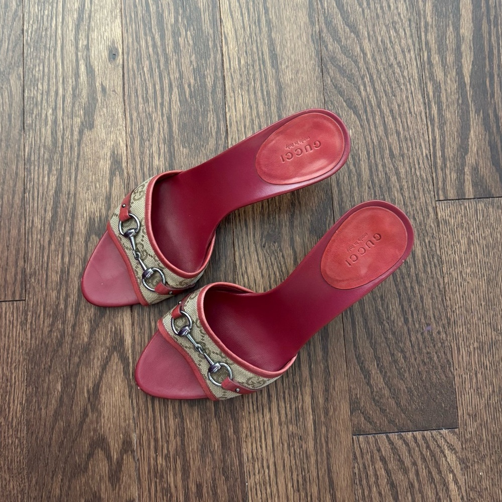 SOLD Authentic Gucci heels - Picture 2 of 7